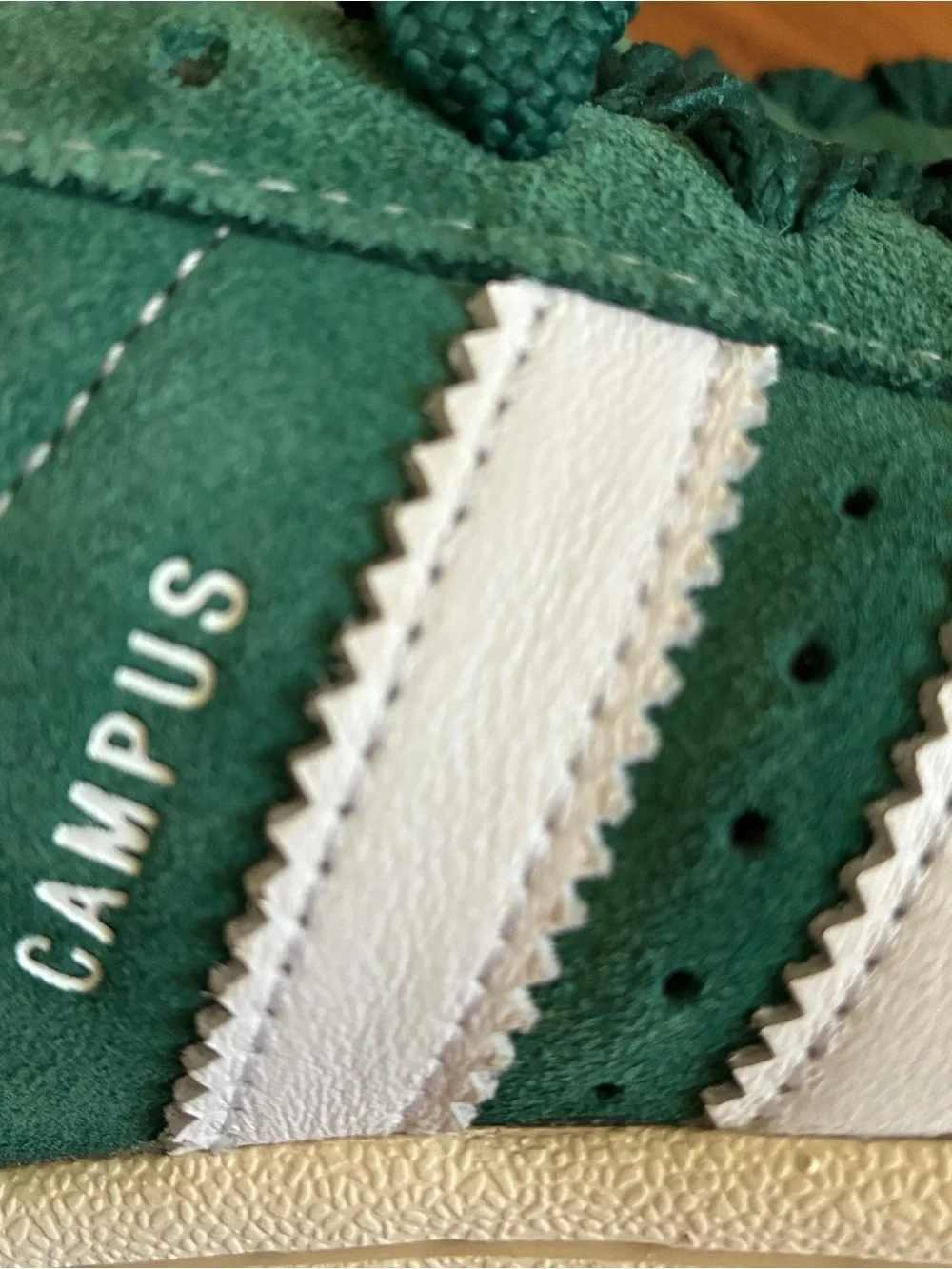 Adidas Campus 00s Green Suede Gum Sole Sneakers Men’s 5
